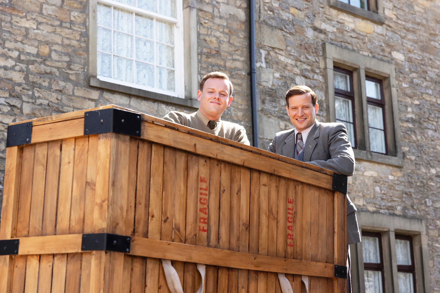 The x-ray machine in a huge packing case arrives at Skeldale House, and James and Tristan prepare to unload.