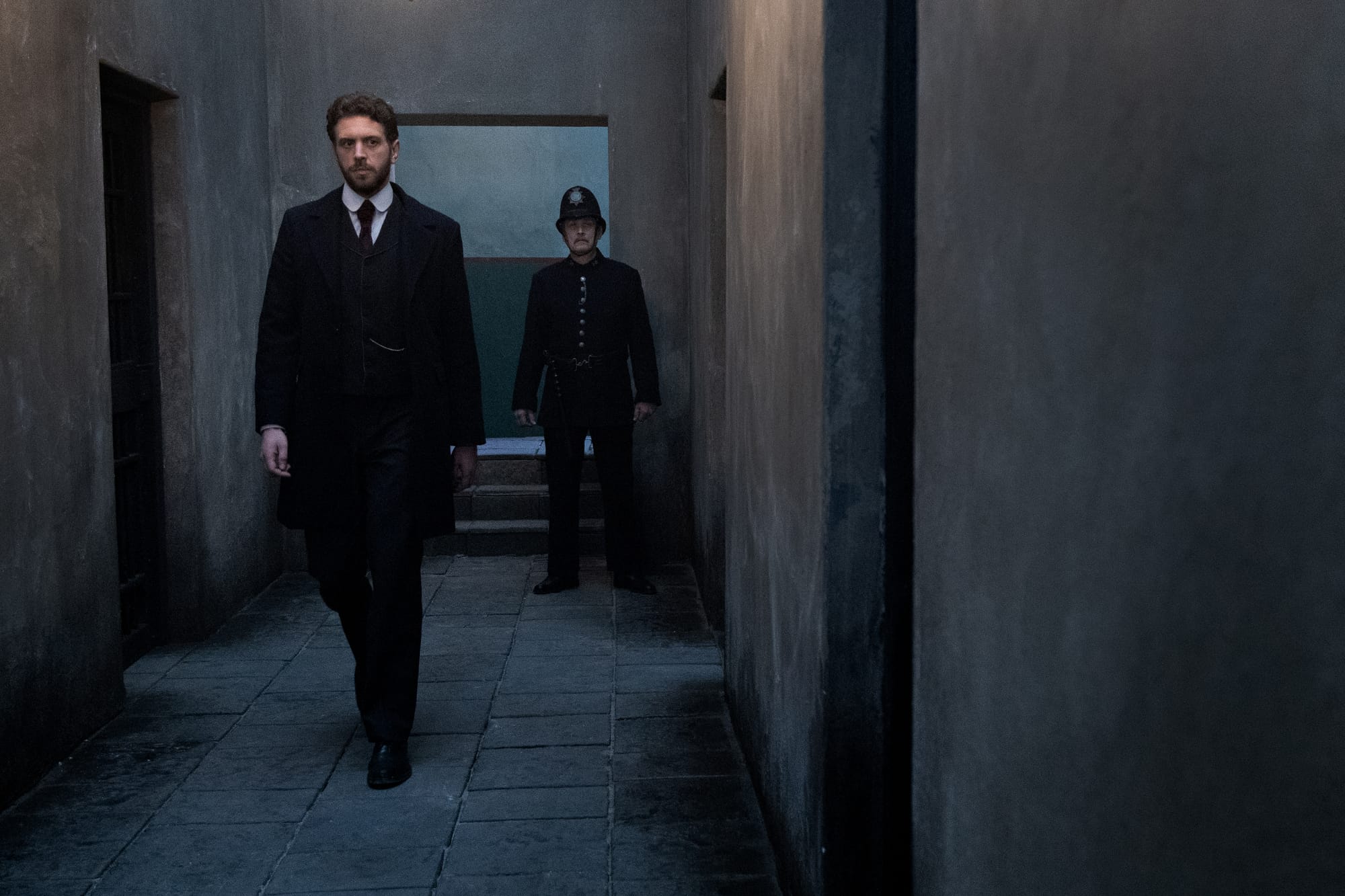 Tom Durant Pritchard in "Miss Scarlet" Season 6 