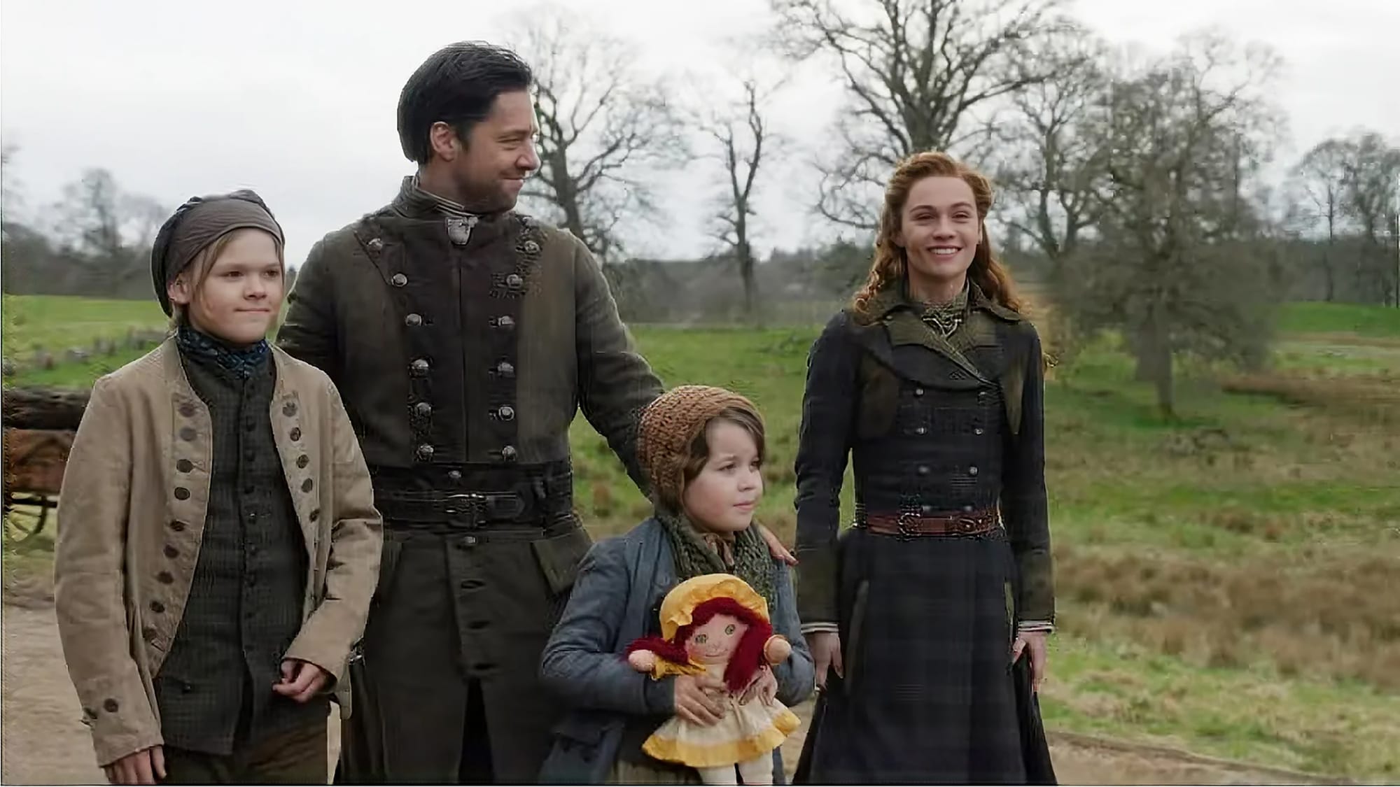 Richard Rankin and Sophie Skelton in 'Outlander' Season 8