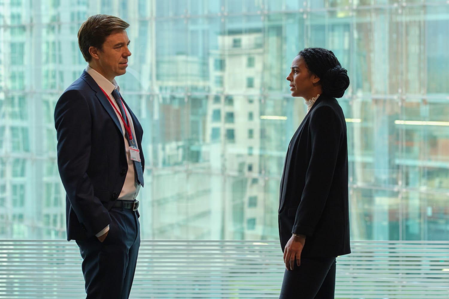 Edward Bennett as Peter Mott, Marsha Thomason as Francine