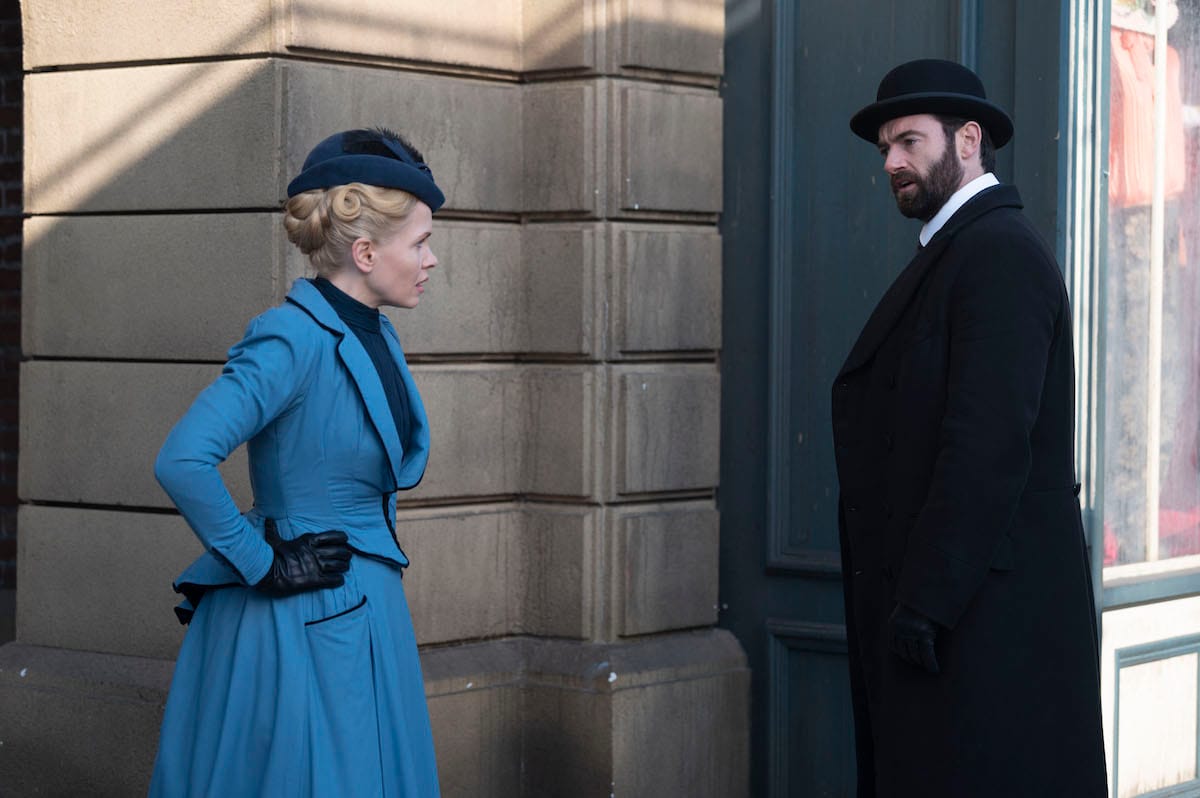 Kate Phillips and Stuart Martin in "Miss Scarlet &amp; the Duke' Season 3