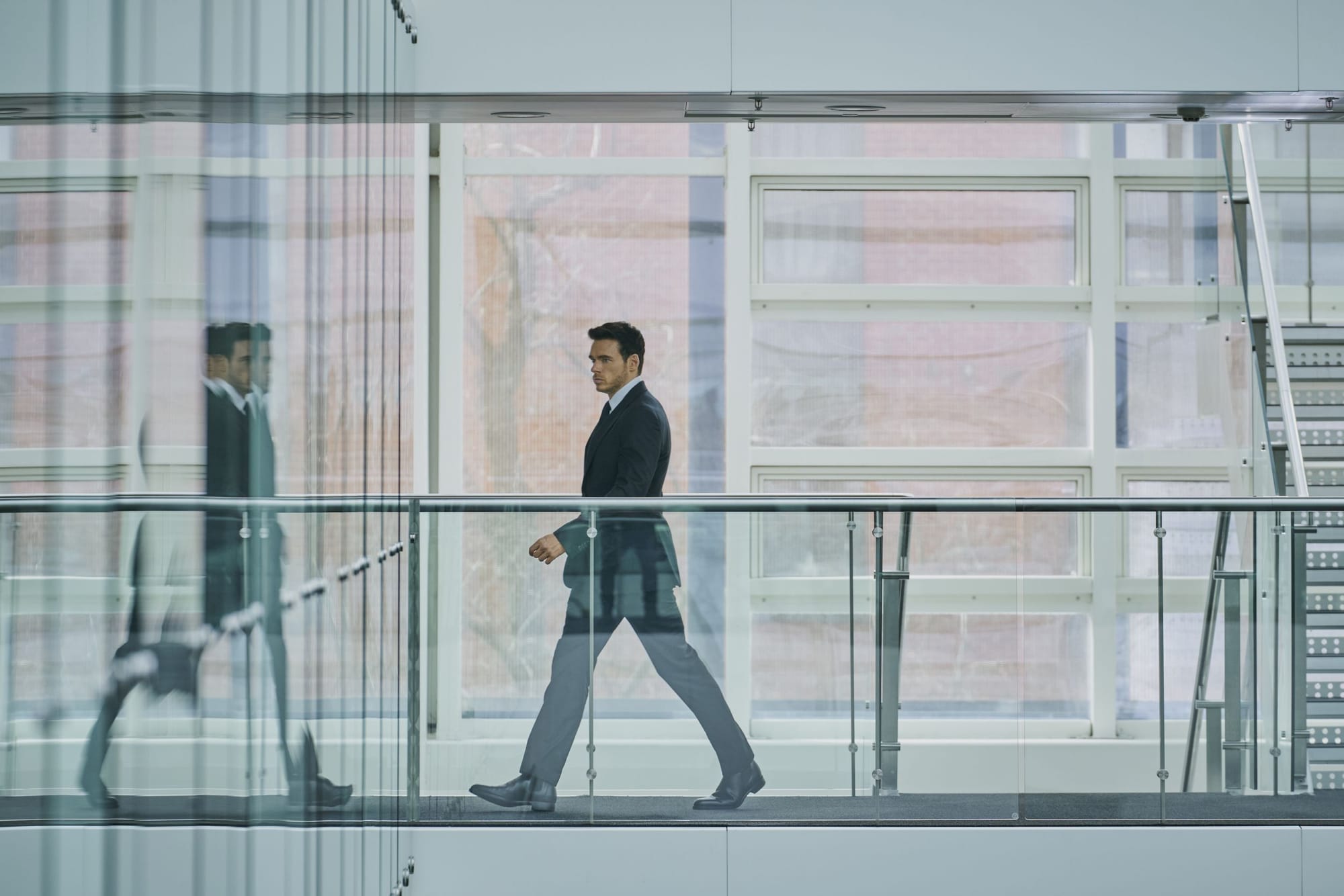 Richard Madden as Mason Kane in 'Citadel'