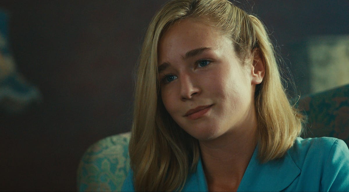 Zofia Wichłacz in "World on Fire" Season 2