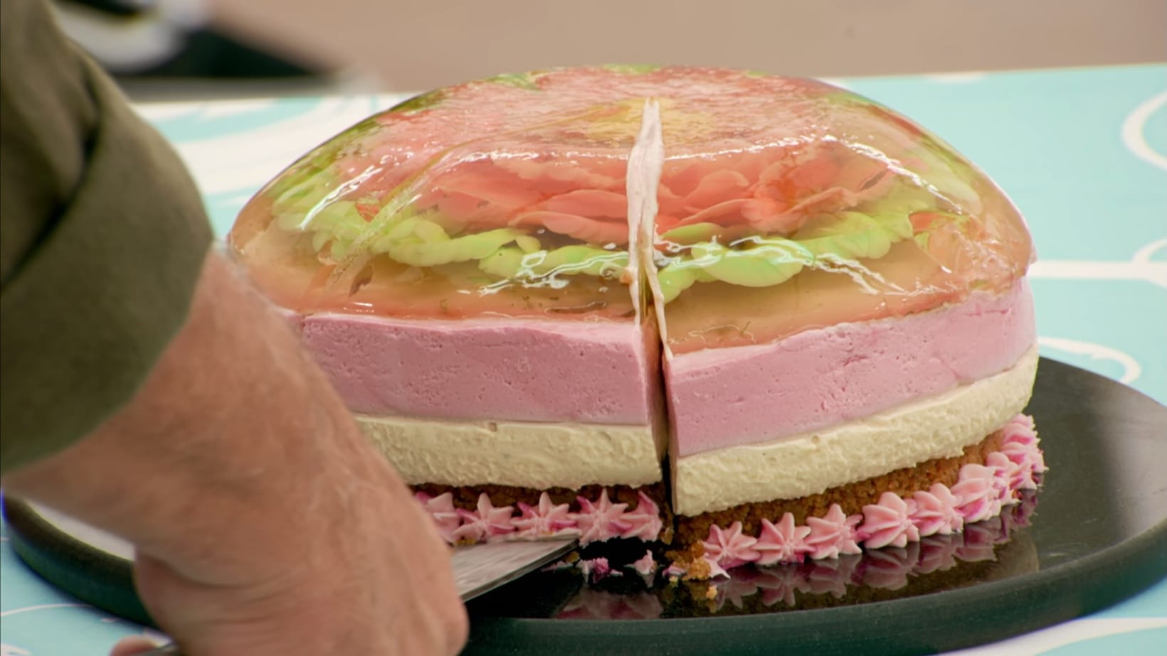 Saku’s Earl Grey &amp; Hibiscus Showstopper from 'The Great British Baking Show' Season 14's Botanical Week