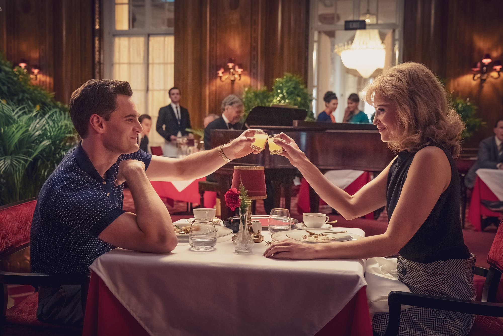 Tom Bateman as Clive and Gemma Arterton as Sophie in Funny Woman Season 1