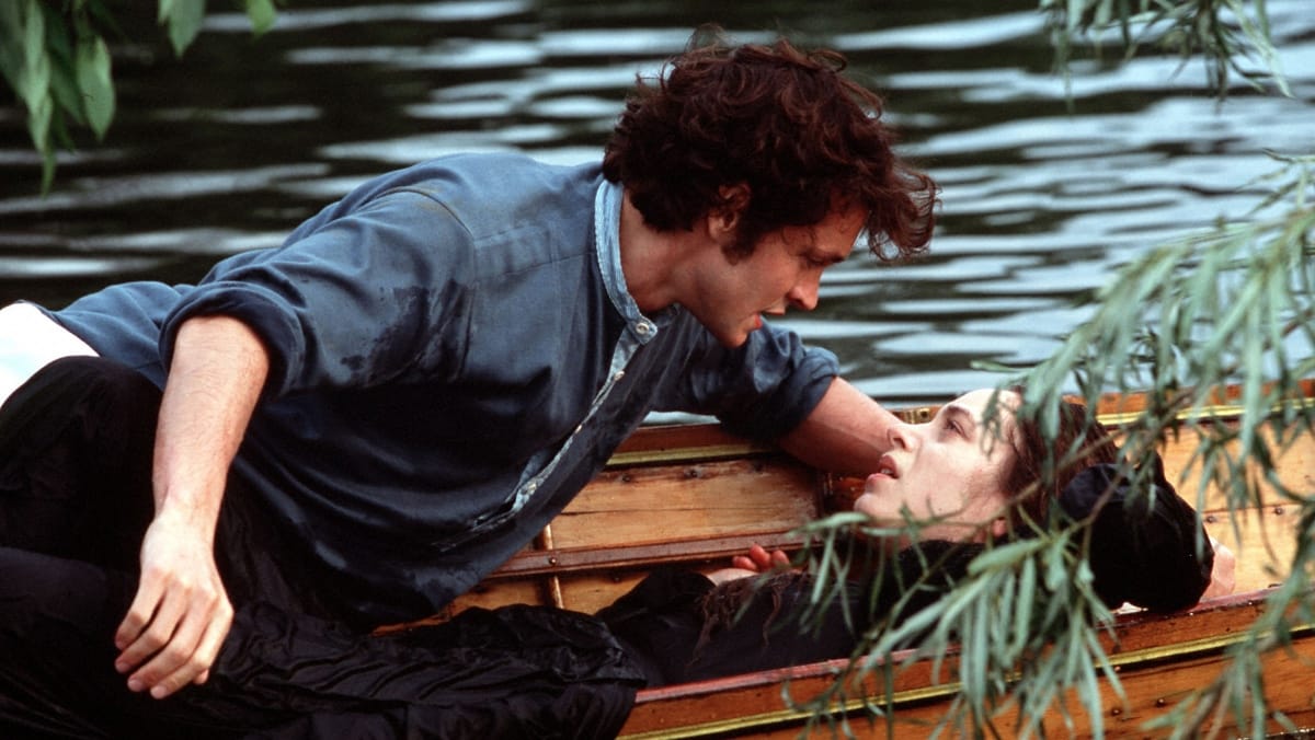 Daniel Deronda ((Hugh Dancy) rescues Mira (Jhodi May).