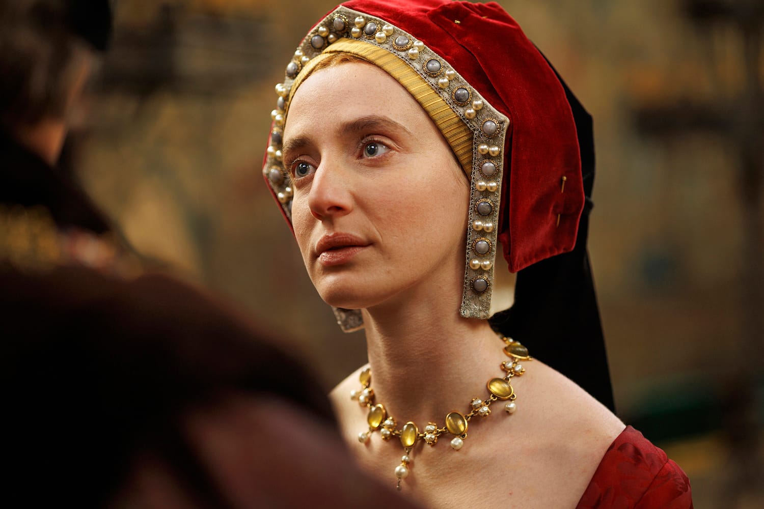 Lilit Lesser in "Wolf Hall: The Mirror and the Light"