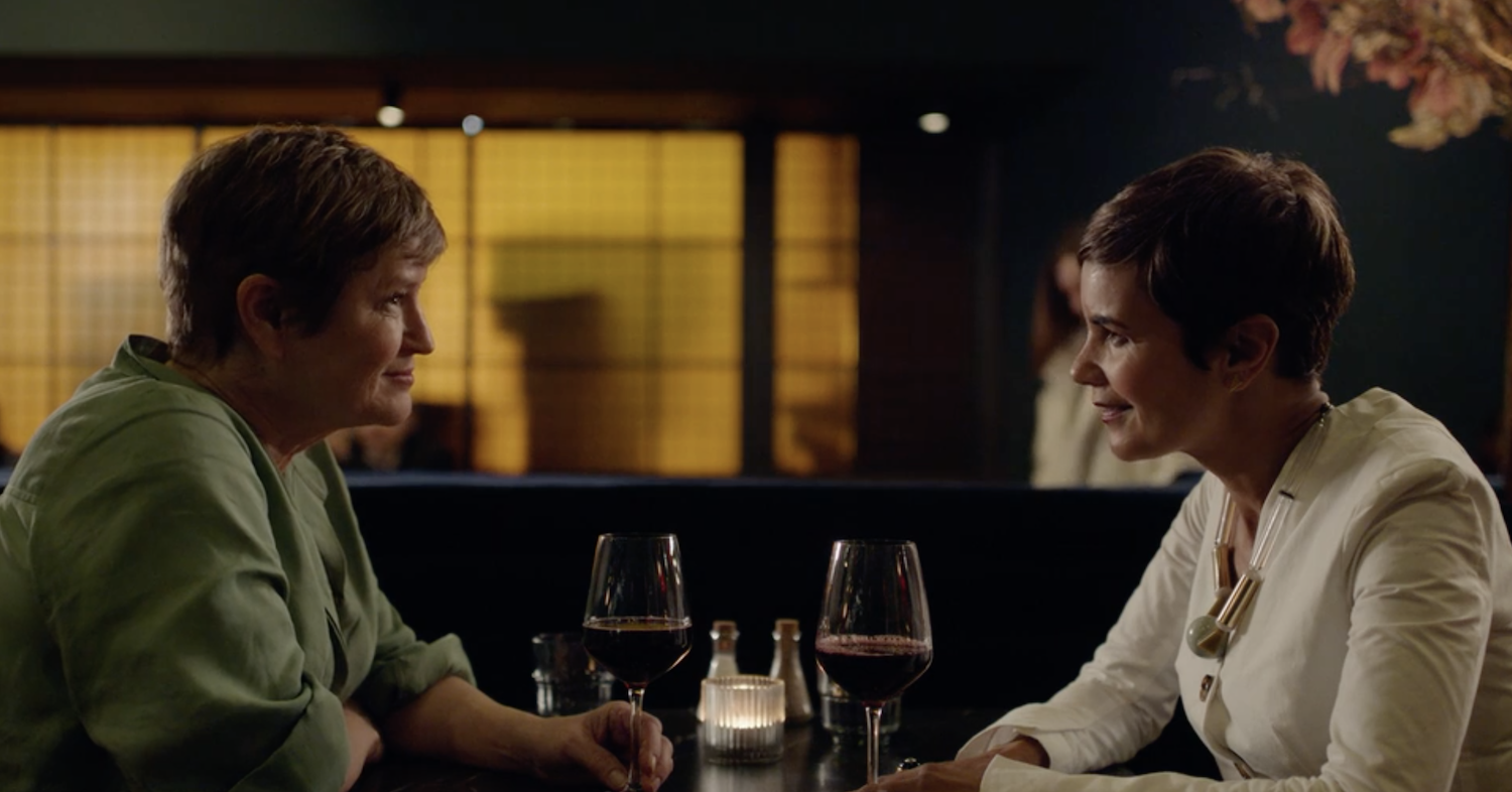 Eleanor James (Lisa Palfrey) and Zelda Gere (Rina Mahoney).