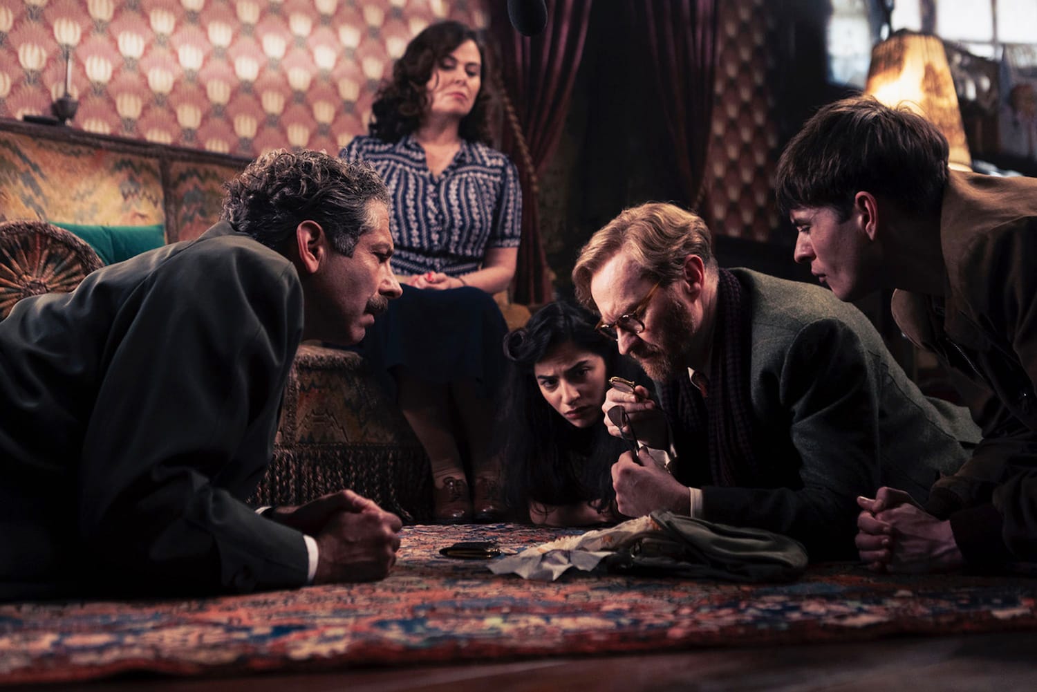 Polly Walker, Elliot Levey, Buket Komur, Mark Gatiss, and Connor Finch in "Bookish"