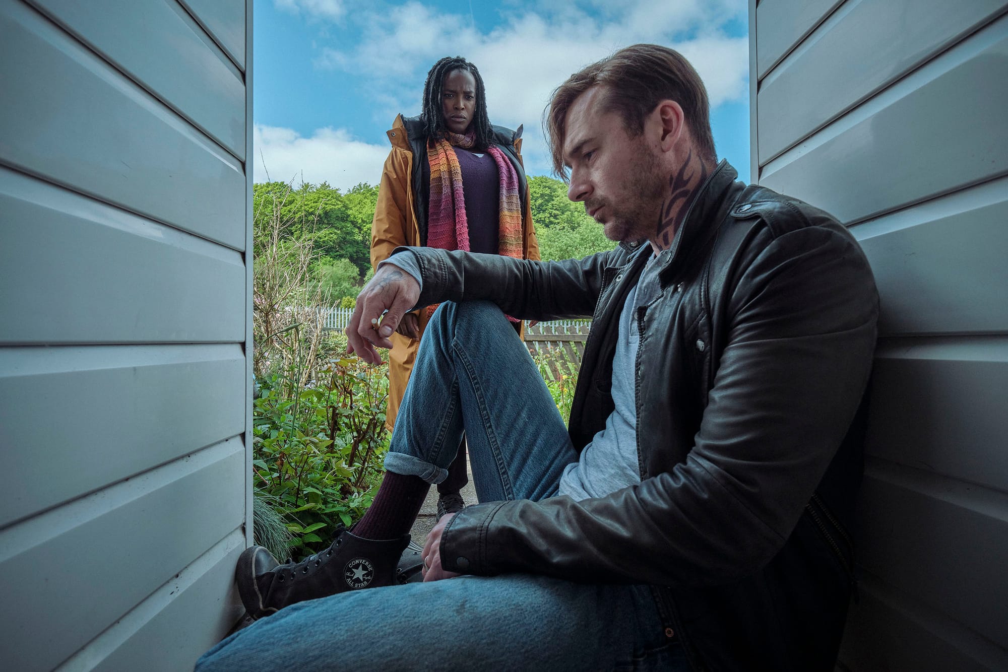 Wunmi Mosaku as DC Riya Ajunwa and Barry Sloane as Eddie Wells in 'Passenger'