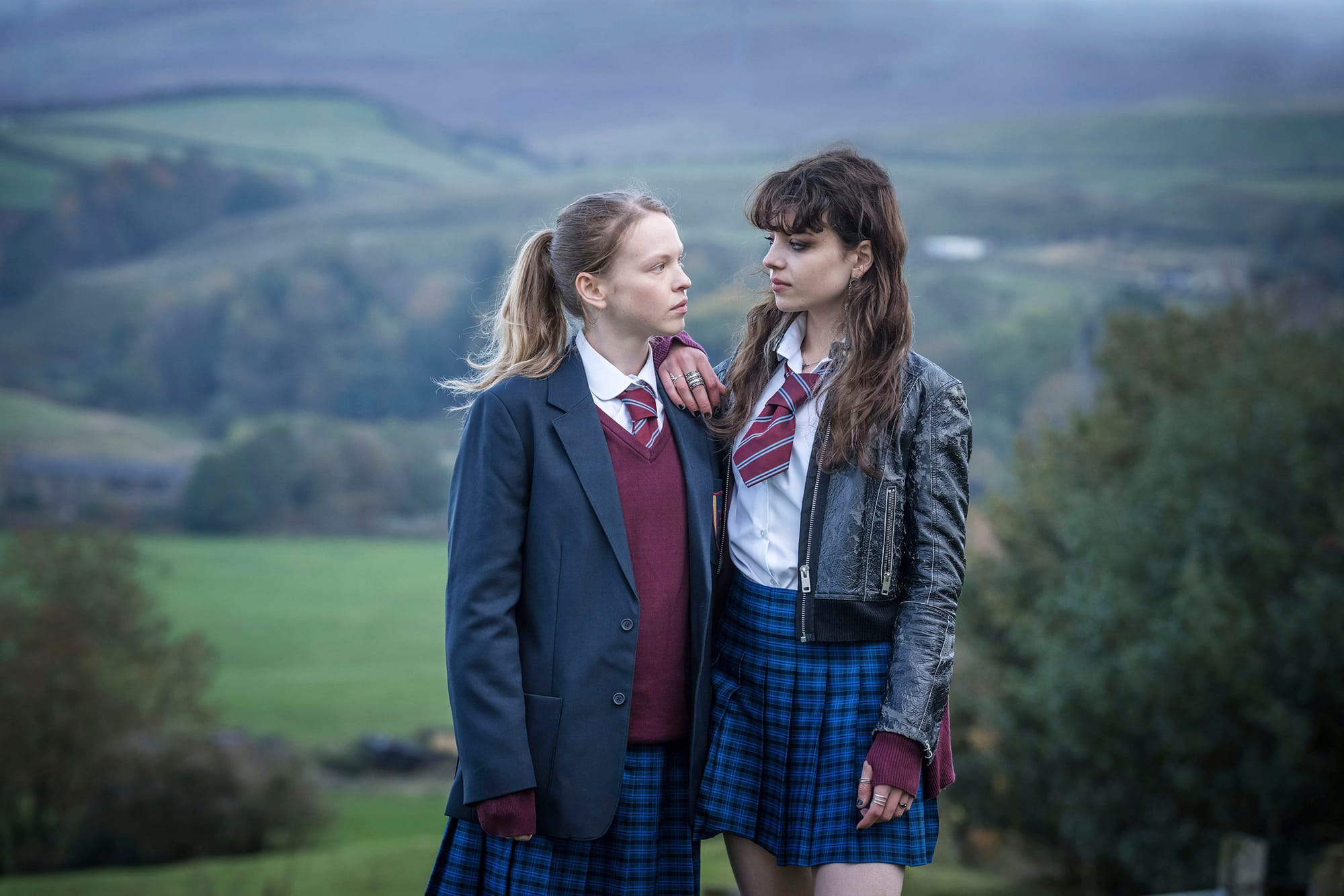 Laura Marcus as Caitlin and Bo Bragasun as Amy in 'The Jetty'