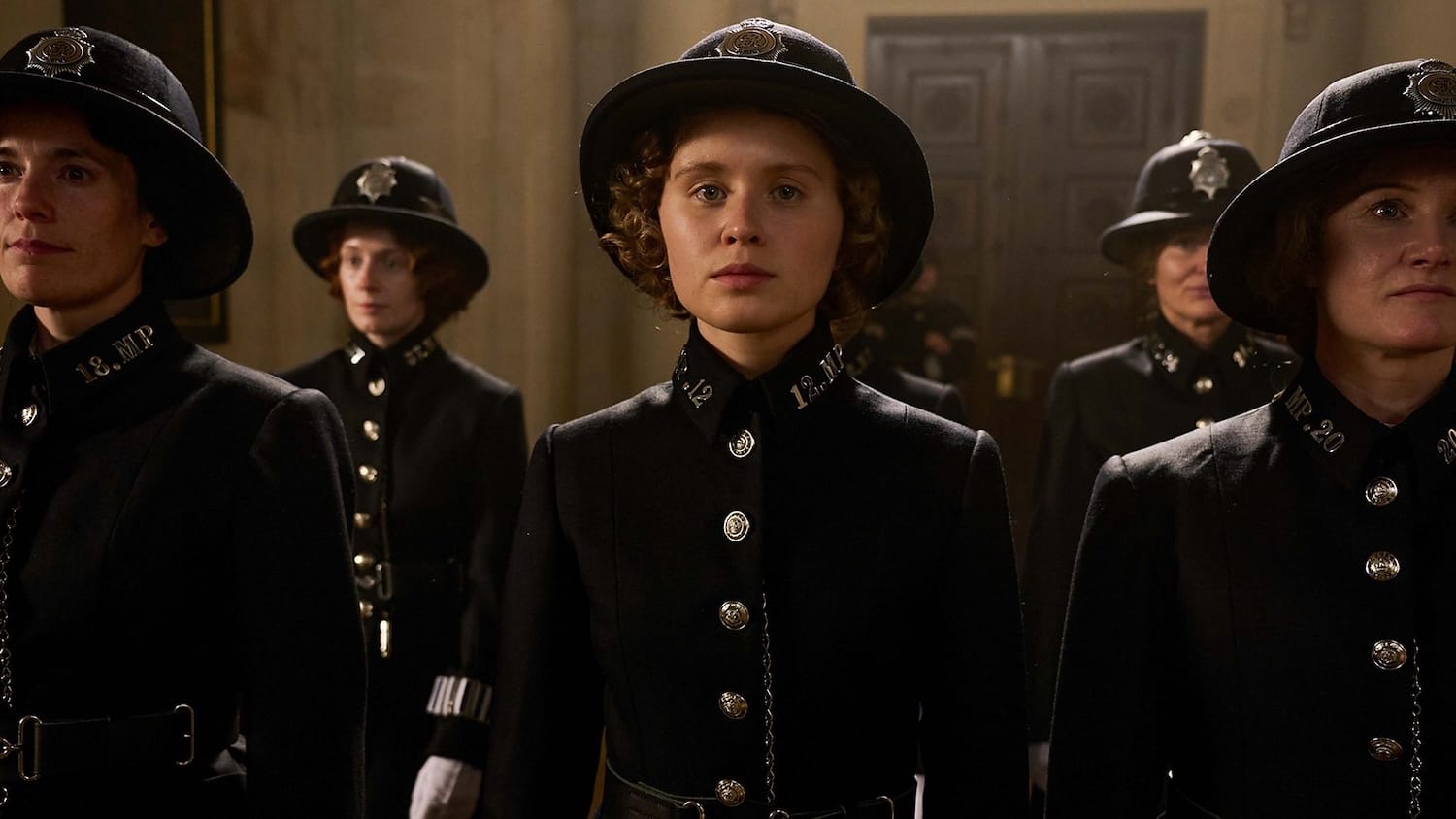 Eliza Scanlen in "Dope Girls"