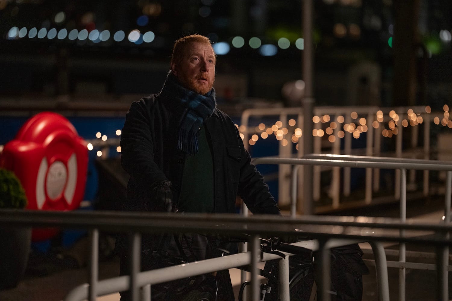 DI Max Arnold (Adrian Scarborough).