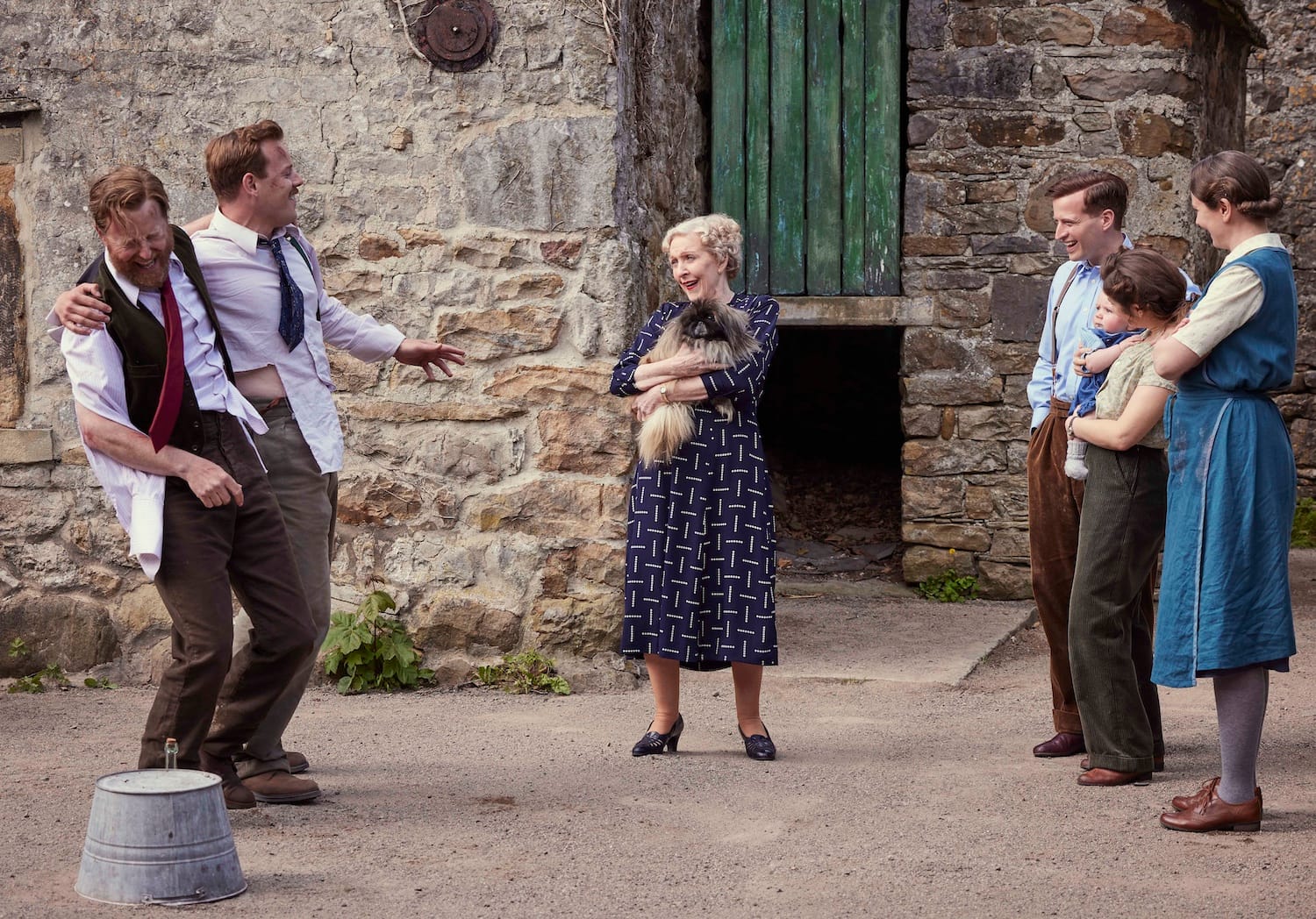Siegfried Farnon (Samuel West), Tristan Farnon (Callum Woodhouse), Mrs Pumphrey (Patricia Hodge), James Herriot (Nicholas Ralph), Helen Herriot (Rachel Shenton), and Audrey Hall (Anna Madeley).