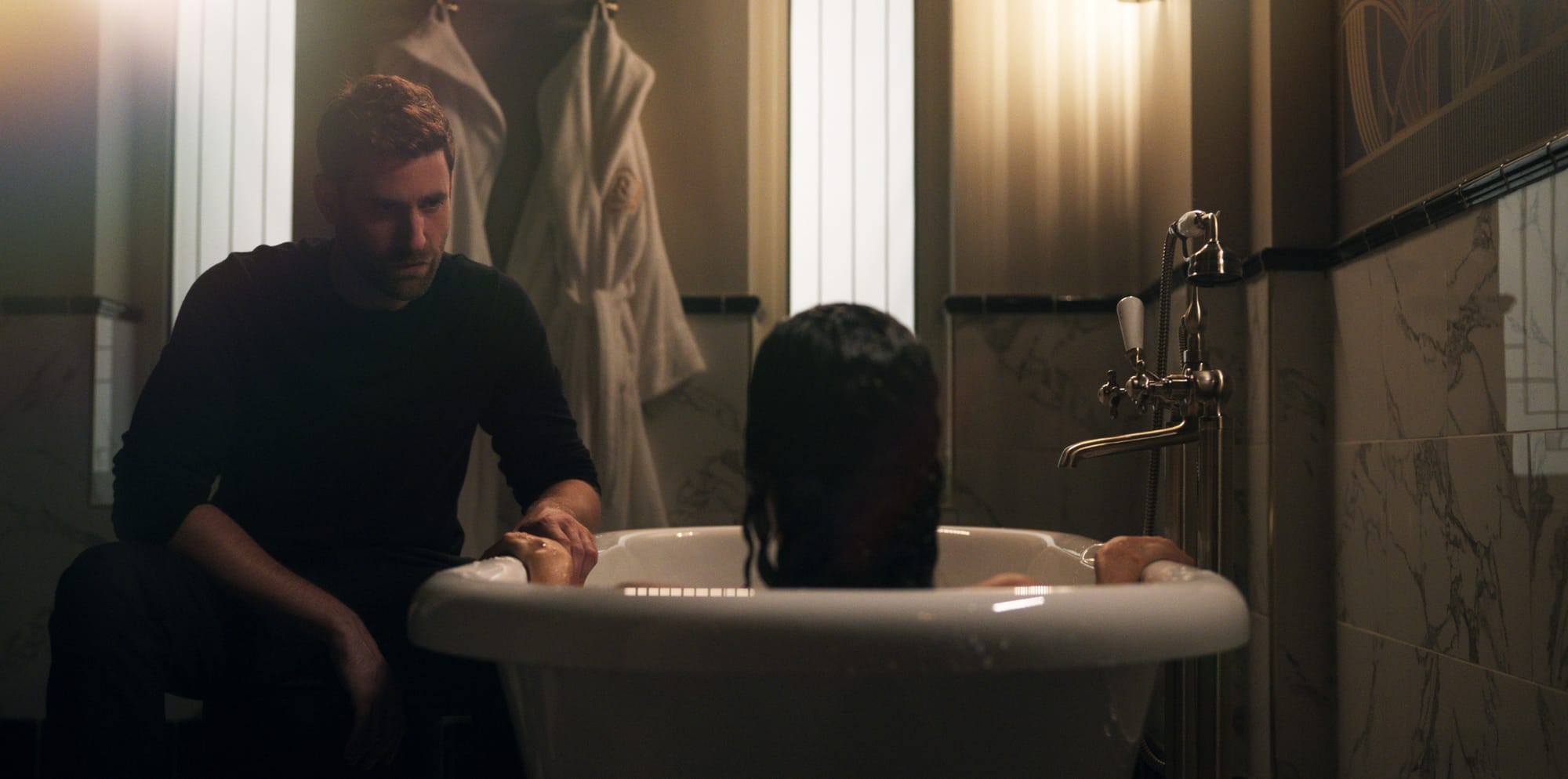 Oliver Jackson-Cohen as James and Gugu Mbatha-Raw as Sophie/Tess in 'Surface' Season 2