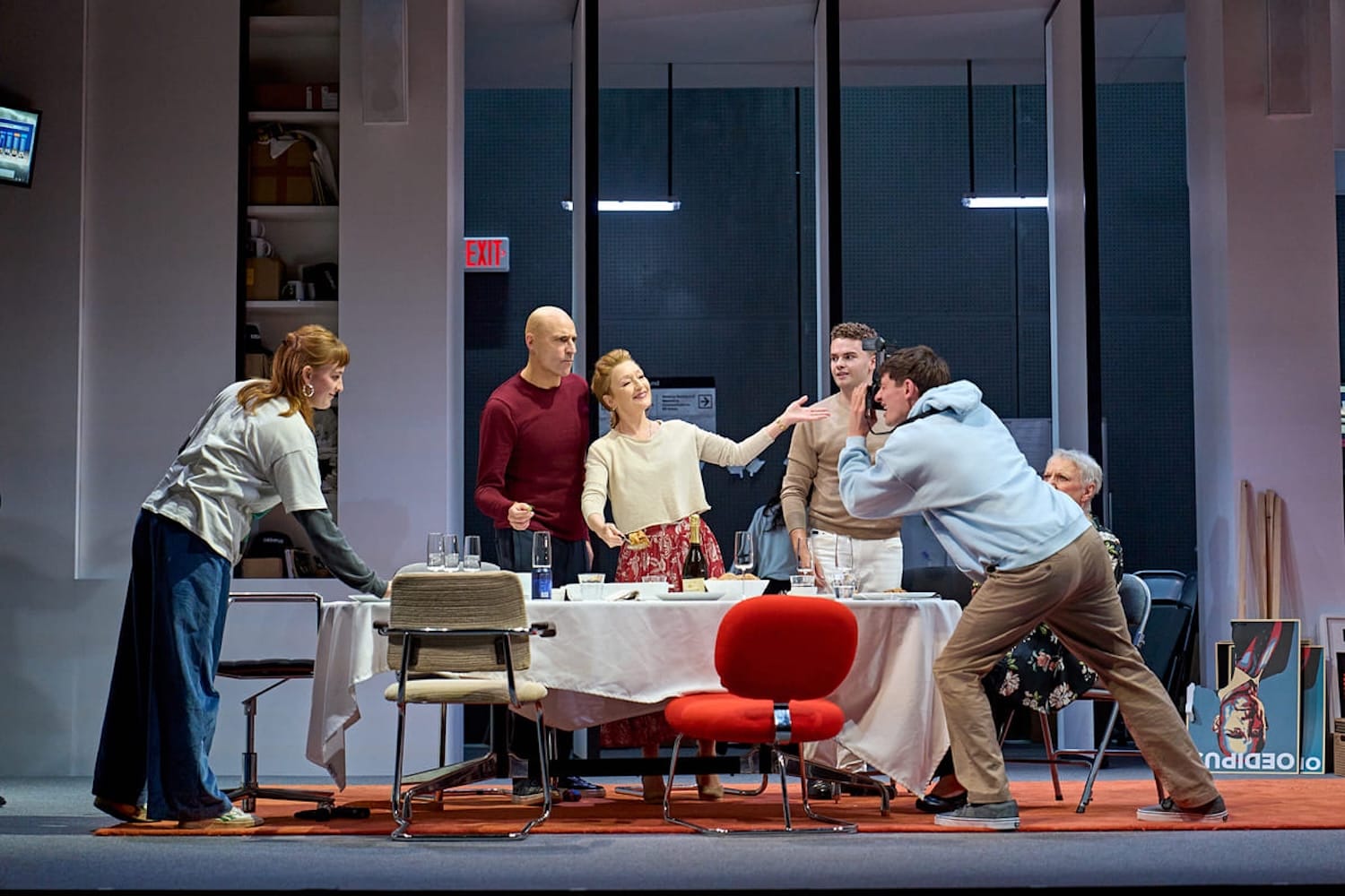 Mark Strong, Lesley Manville and the company of "Oedipus"