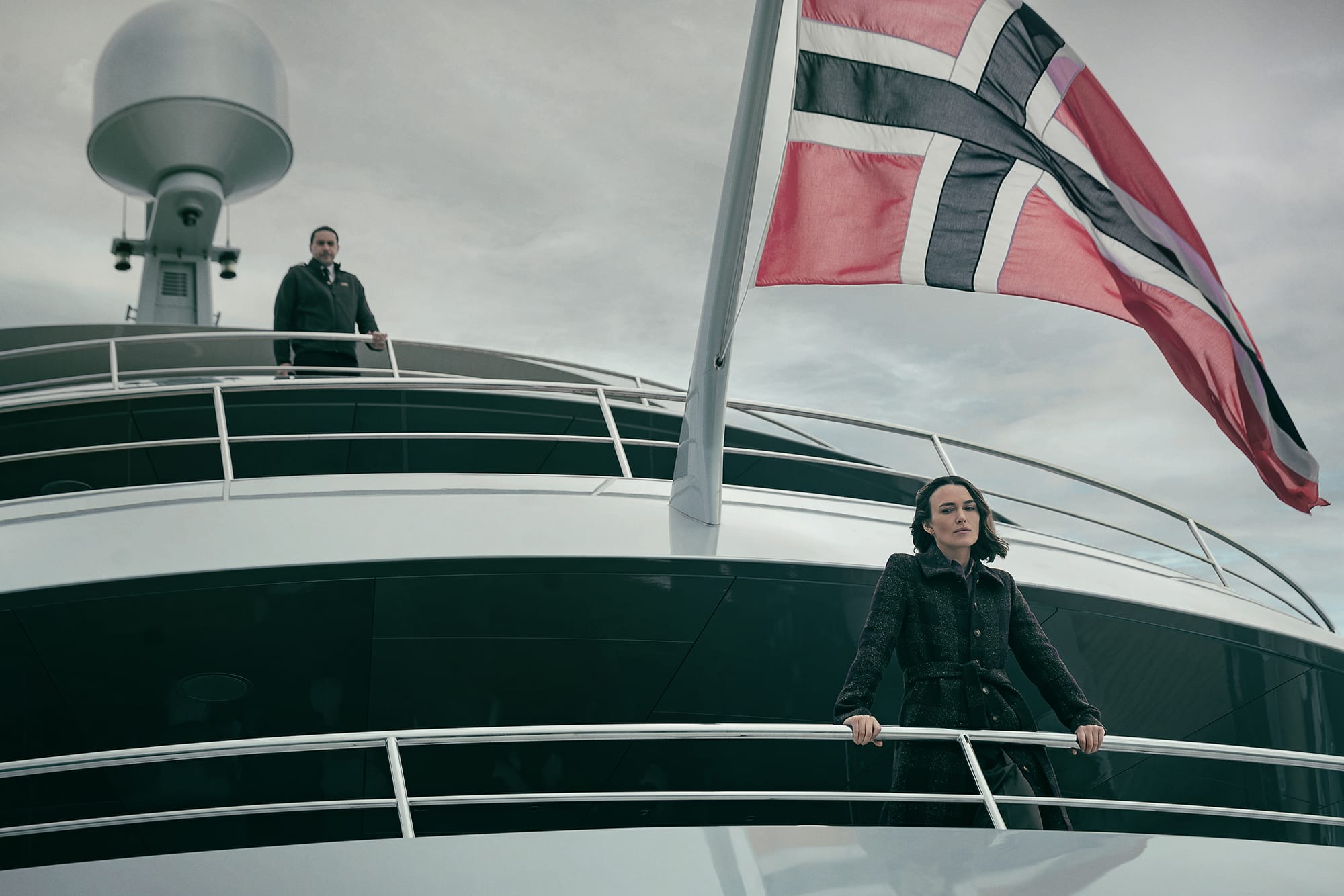 Guy Pearce as Bullmer and Keira Knightley as Lo in 'The Woman in Cabin 10' 