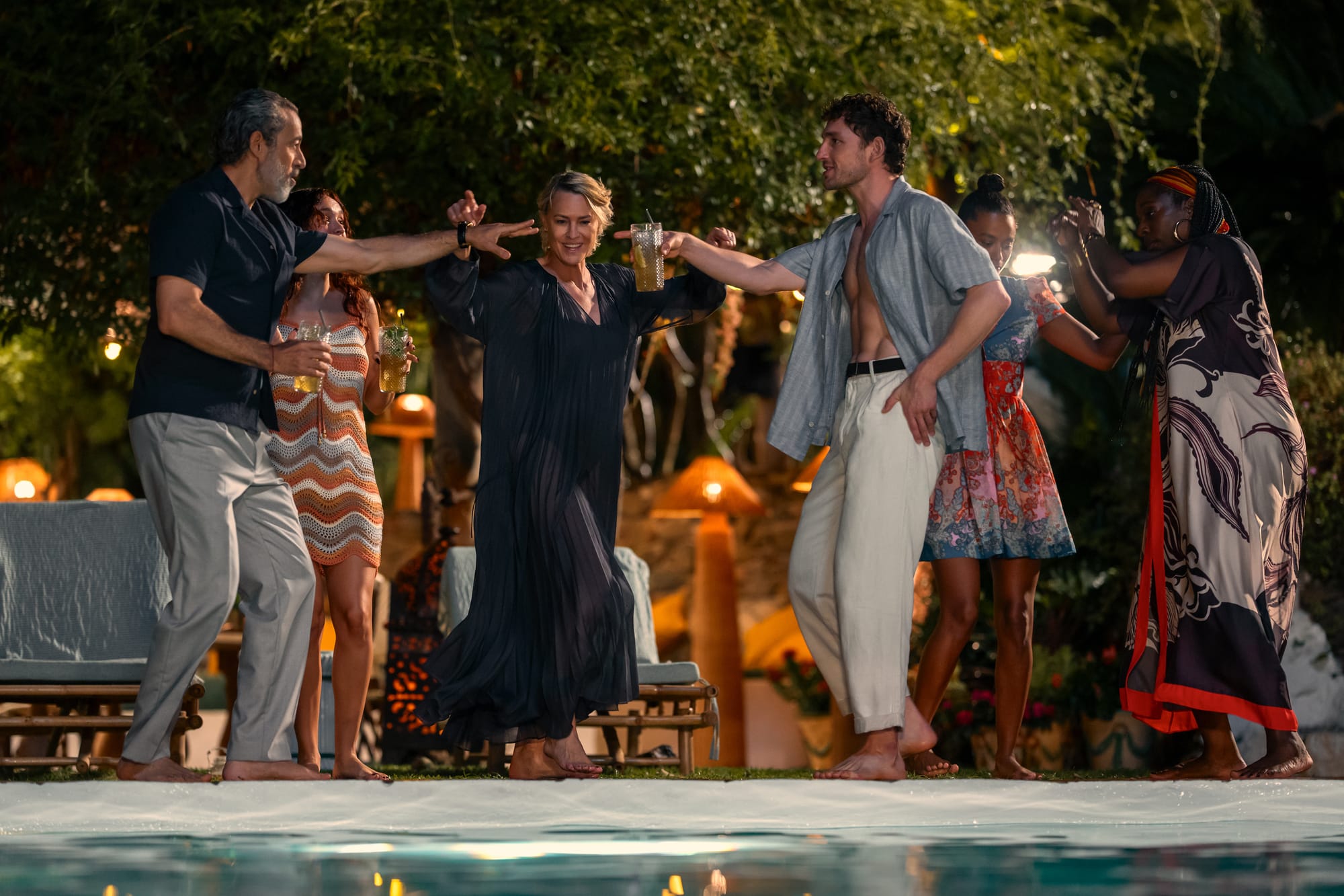 Waleed Zuaiter, Olivia Cooke, Robin Wright, and Laurie Davidson in 'The Girlfriend'