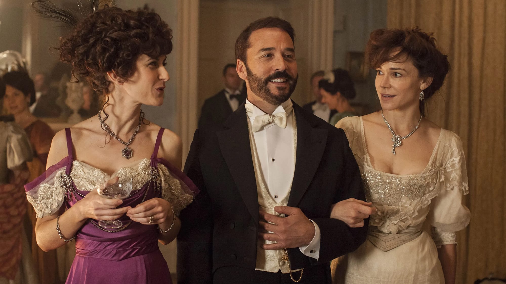 Katherine Kelly and Jeremy Piven in 'Mr Selfridge' Season 1