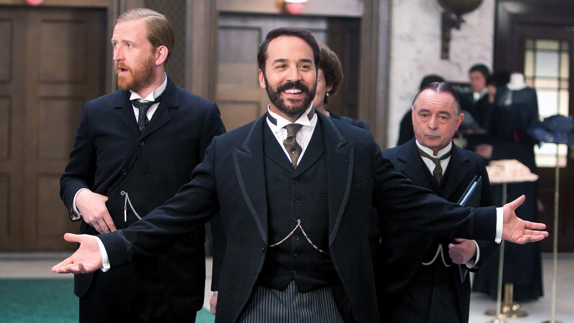 Jeremy Piven in 'Mr. Selfridge' Season 1
