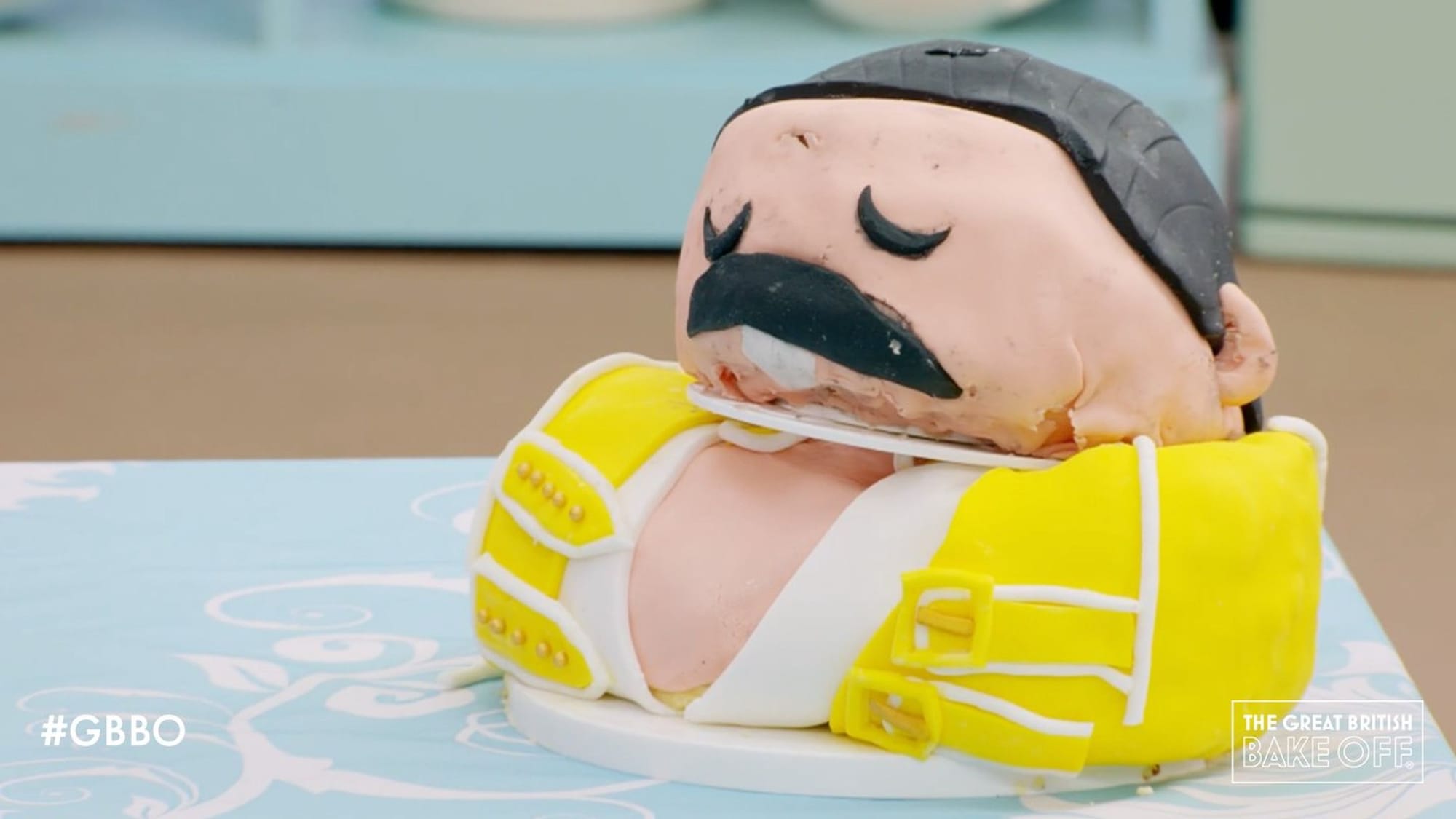 The Great British Baking Show Season 11, Freddie Mercury Cake