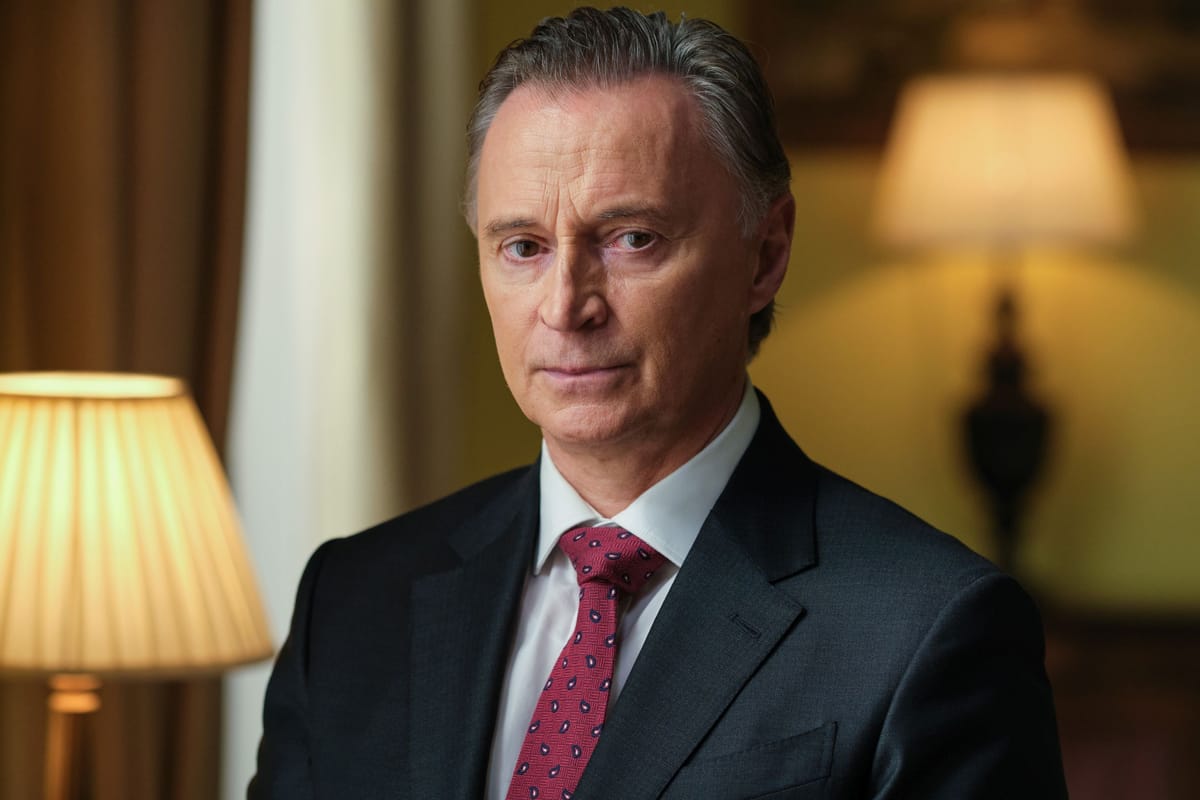 Robert Carlyle in 'COBRA' Season 2