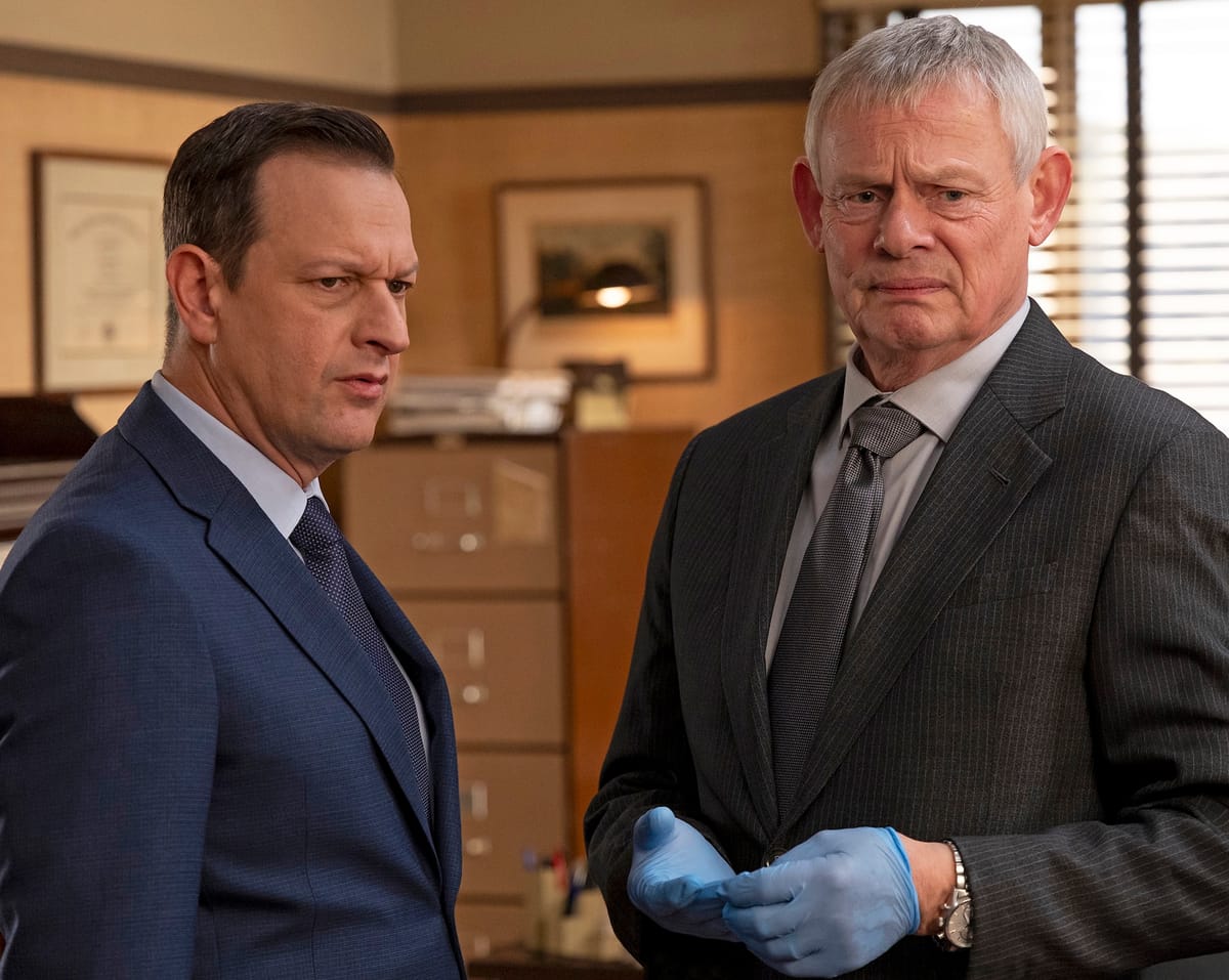 Josh Charles and Martin Clunes in "Best Medicine"