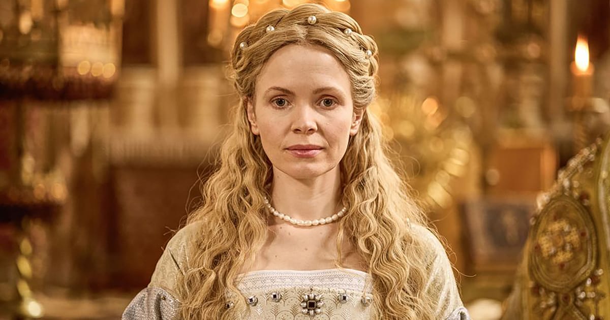 'Wolf Hall' Costume Notes: The "Wreckage" of a Visual Wedding Feast