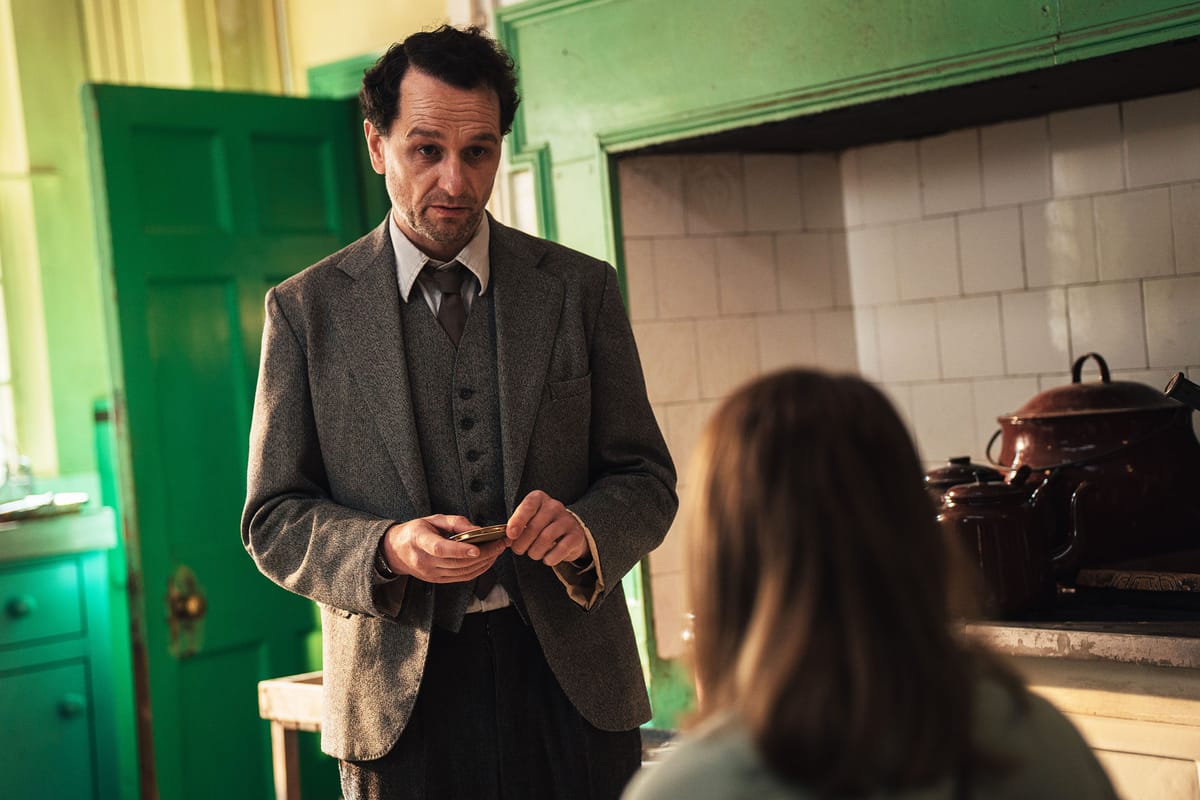 Agatha Christie's 'Toward Zero' Cast on Being Grilled by Matthew Rhys
