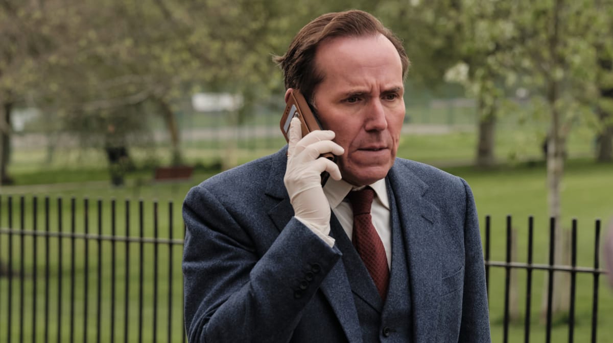 'Professor T's Season 4 Premiere Jumps "Overboard" Into the Deep End