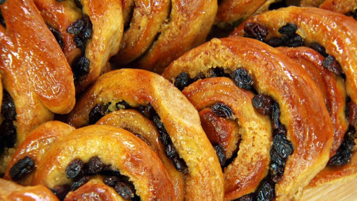 'The Great British Baking Show' Season 5, Episode 7 Recap: Sweet Dough Week