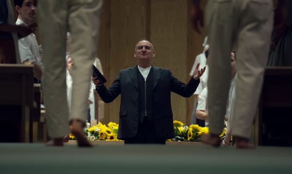 Christopher Eccleston Is a Charismatic Cult Leader in 'Unchosen'