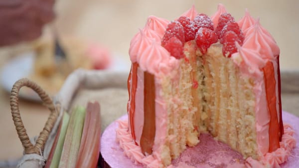 'The Great British Baking Show' Returns to the Tent for a Cake Week That's Dog Eat Dog