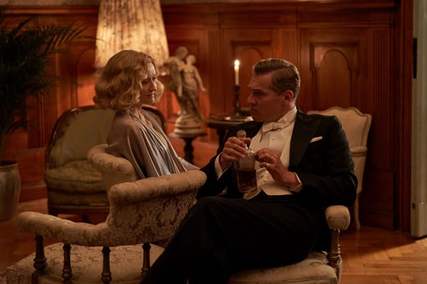 'Hotel Portofino' Comes Together for a Confession, a Concealment & a Consummation