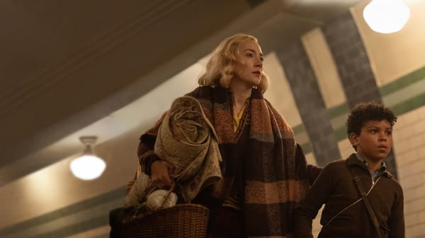 'Blitz' Fails to Fire Up a New Way of Looking at World War II