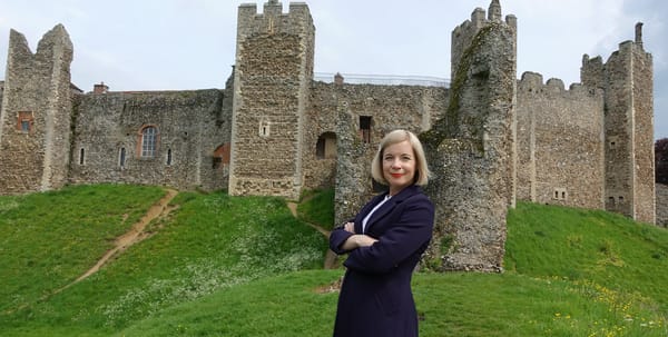 "Bloody Mary" Makes Up for Wet "Gunpowder" in 'Lucy Worsley Investigates' Season 2 Finale