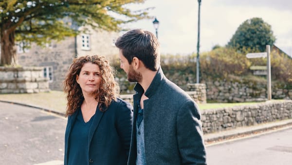 Watch Julia Ormond and Ben Barnes in the Trailer for 'Gold Digger'